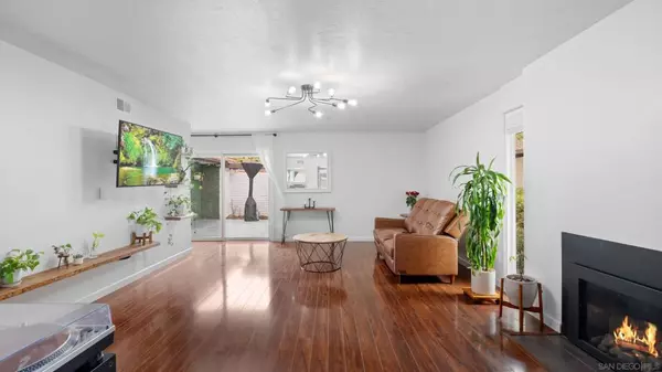 4611 Collwood Ln,  San Diego,  CA 92115