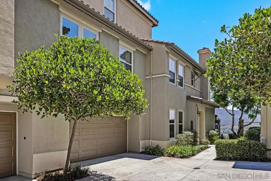 2045 Silverado St, San Marcos, CA 92078