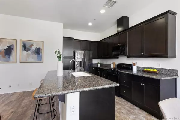 Oceanside, CA 92057,5057 Waterview Way #206
