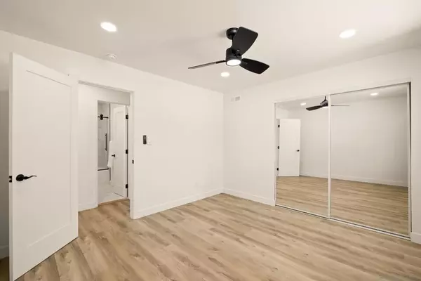 San Diego, CA 92111,3781 Ashford St