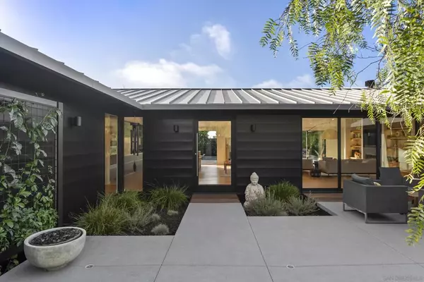 La Jolla, CA 92037,6510 Avenida Manana