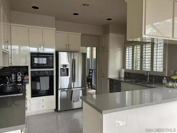 La Jolla, CA 92037,1490 Caminito Solidago
