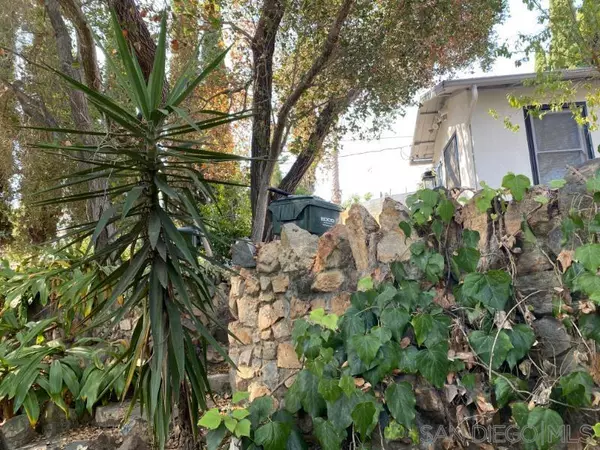 Vista, CA 92084,1401 Monte Vista Dr