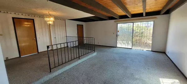 San Diego, CA 92114,7693 Woodbine Way