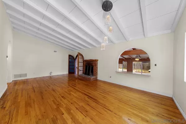 La Mesa, CA 91942,4791 73rd St