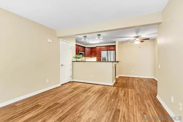 San Diego, CA 92117,5402 Balboa Arms Drive #345