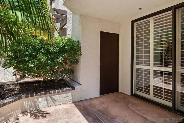 San Diego, CA 92110,5895 FRIARS RD #5116