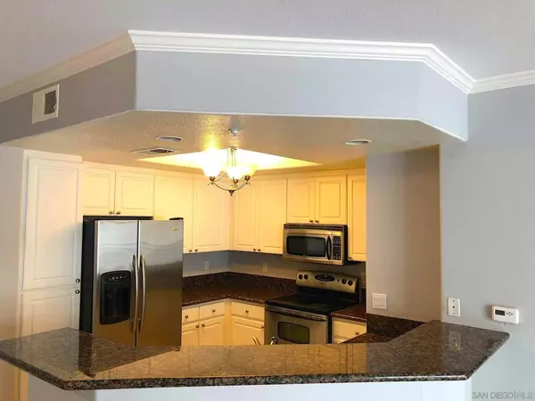 La Jolla, CA 92037,9293 Regents Rd #C307