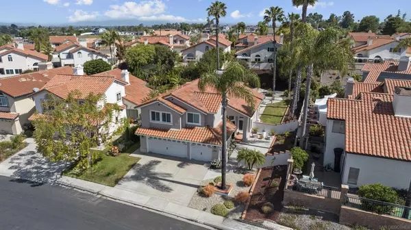 1572 Roma Dr, Vista, CA 92081