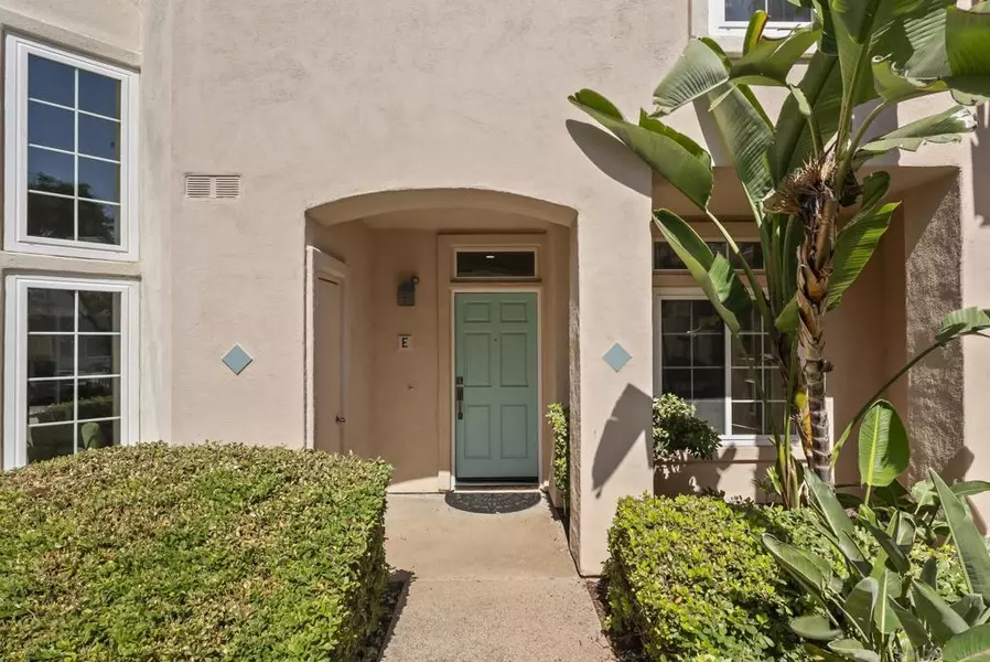 12630 Springbrook Dr #E, San Diego, CA 92128