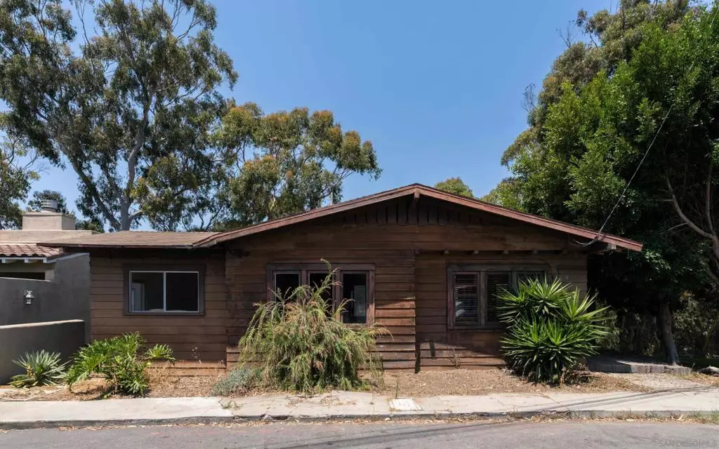 San Diego, CA 92103,4396 Arcadia Dr