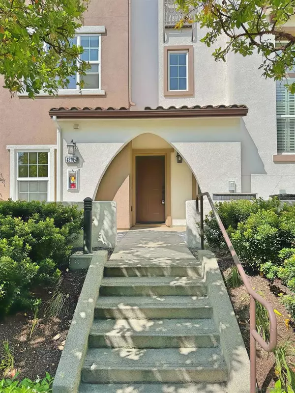 4370 Pacifica Way, Oceanside, CA 92056