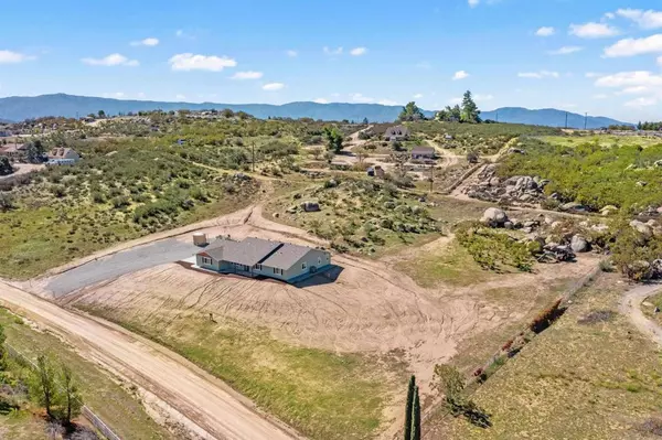 Aguanga, CA 92536,42247 Riverdale