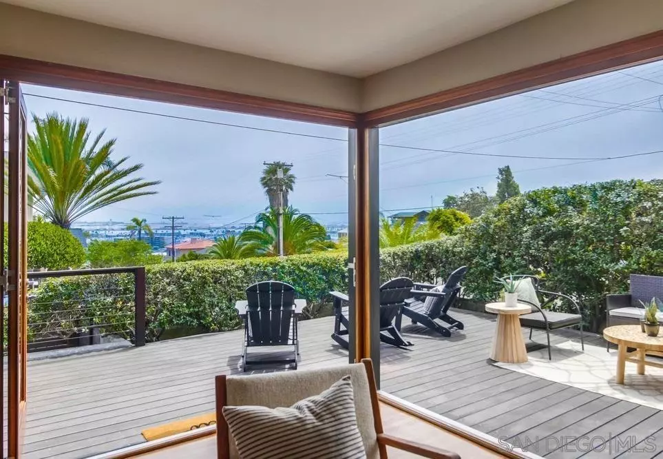 San Diego, CA 92106,1256 Plum Street