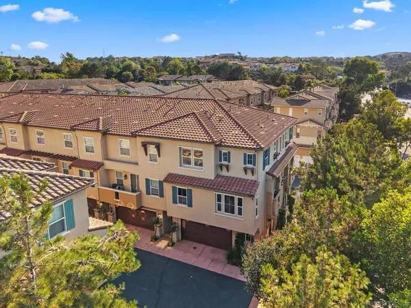 San Marcos, CA 92078,2184 Cosmo Way