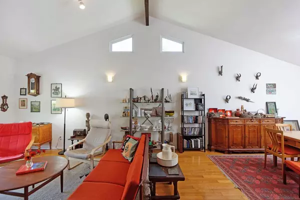 Del Mar, CA 92014,13595 Calais Drive
