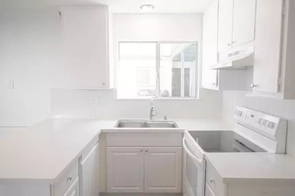 Escondido, CA 92027,1811 E Grand Ave #89
