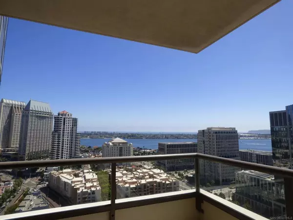 San Diego, CA 92101,700 W E st #2201