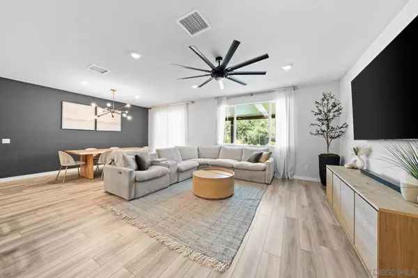 Valley Center, CA 92082,28315 Farm Creek Way