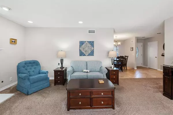 Poway, CA 92064,13423 Tobiasson Rd