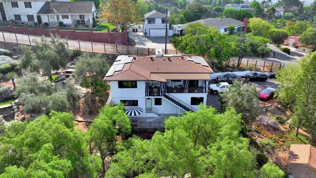La Mesa, CA 91941,9586 Alto Dr