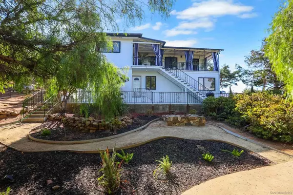 La Mesa, CA 91941,9586 Alto Dr