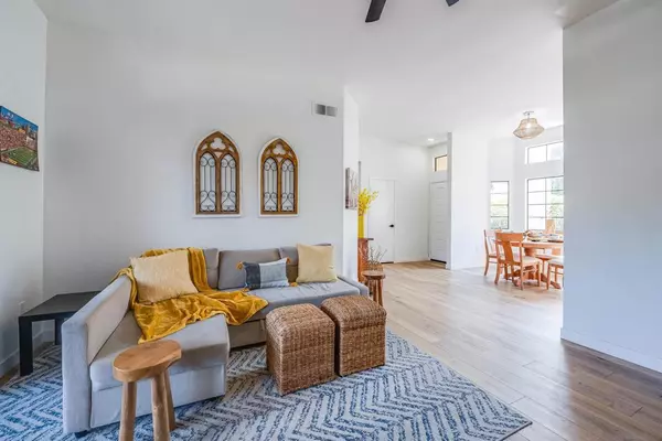 Carlsbad, CA 92010,3514 Somerset Way