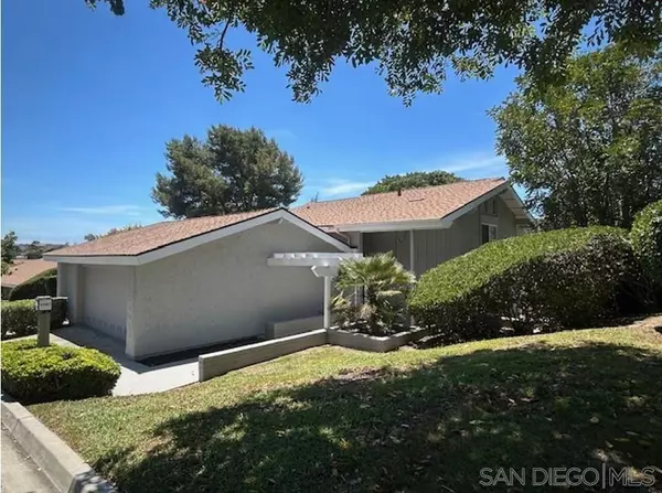 5580 Caminito Consuelo,  La Jolla,  CA 92037