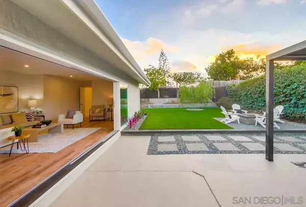 San Diego, CA 92110,2618 Cowley Way