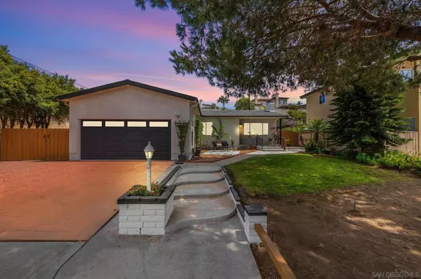 3560 Donna Dr, Carlsbad, CA 92008