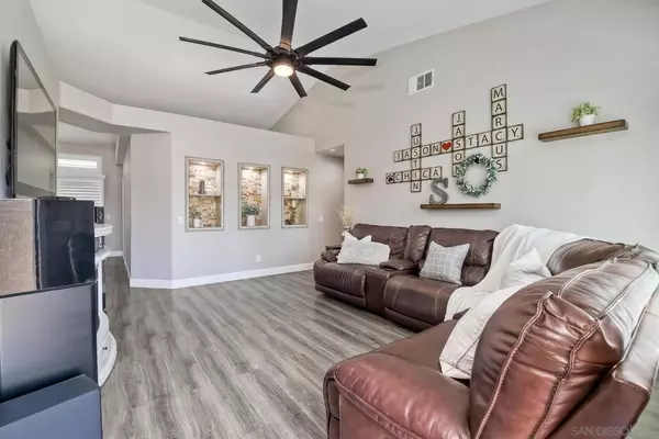 Fallbrook, CA 92028,3358 Lake Circle Dr