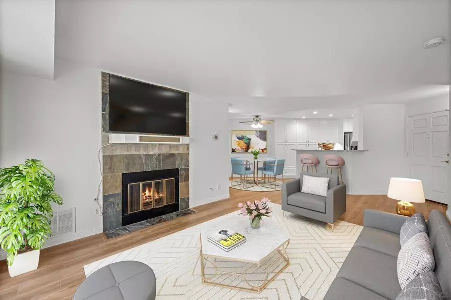 7283 Camino Degrazia Unit 11 #11, San Diego, CA 92111
