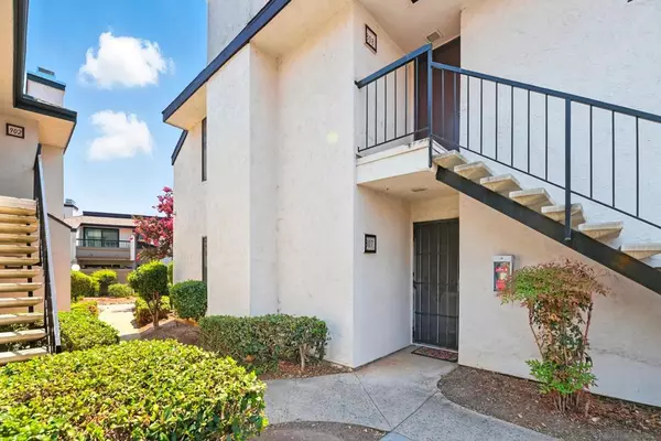 Escondido, CA 92025,450 W Vermont Ave #807