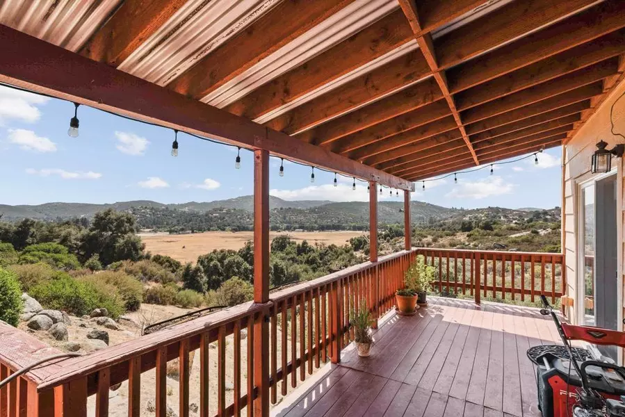 9784 Mizpah Spur, Descanso, CA 91916