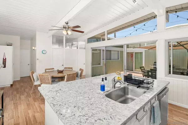 Coronado, CA 92118,435 Country Club Ln