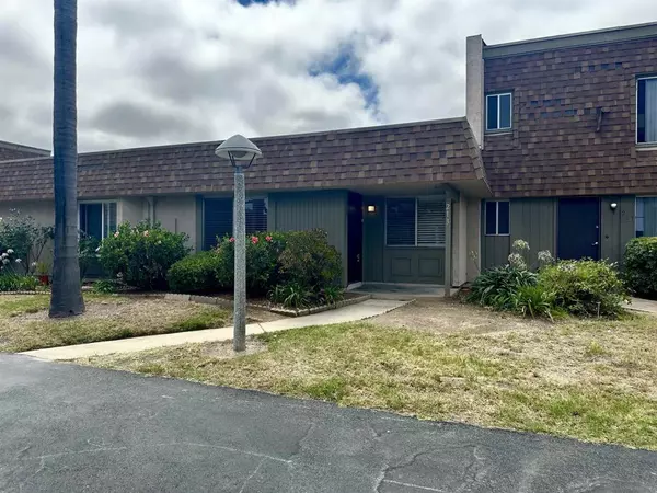 213 Festival Dr., Oceanside, CA 92057