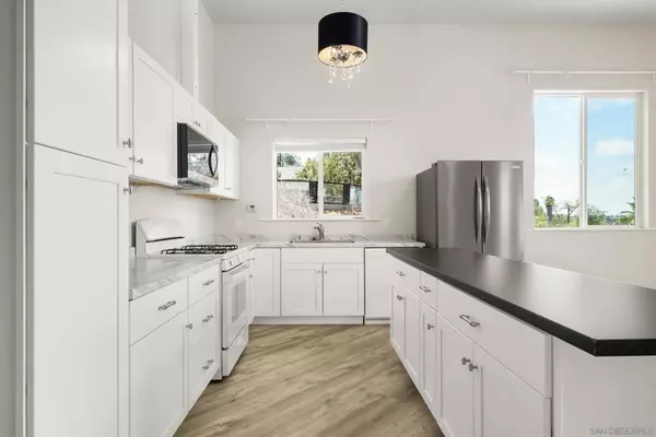 9427 Vista dr, Spring Valley, CA 91977