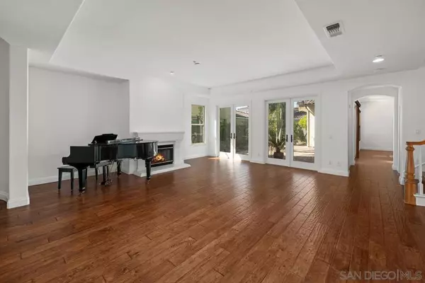 San Diego, CA 92127,14694 Via Monteverde