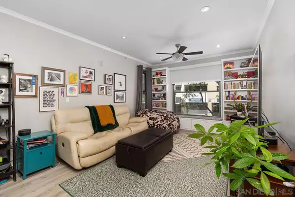 San Diego, CA 92101,1150 J Street #218