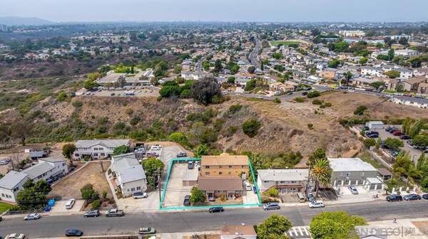 6736 Kelly St., San Diego, CA 92111