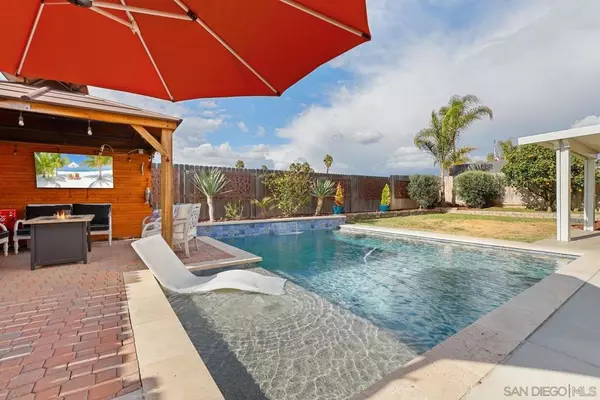 5351 Rio Plata Dr, Oceanside, CA 92057
