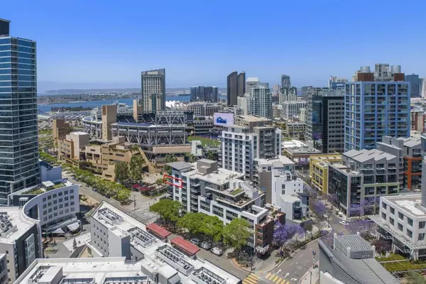 206 Park Blvd #704, San Diego, CA 92101