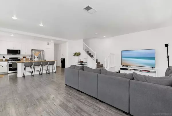 Chula Vista, CA 91913,1554 San Javier Ct #2