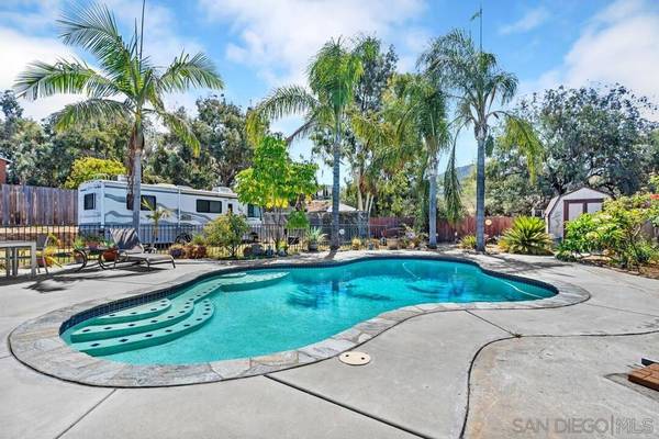 13611 Los Coches Rd E, El Cajon, CA 92021