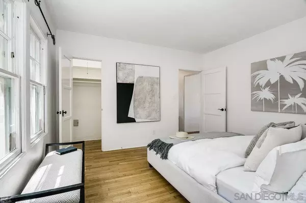 San Diego, CA 92116,4251 Ethelda Place