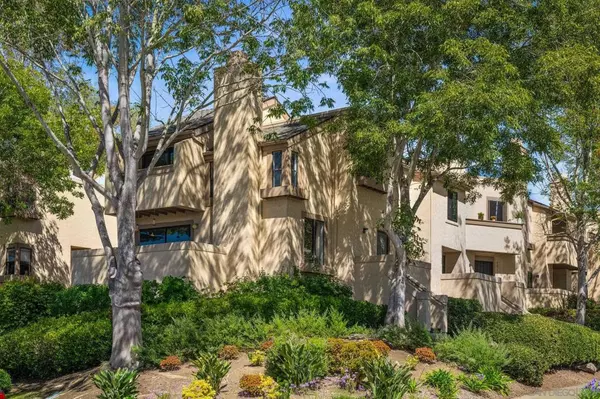 La Jolla, CA 92037,8451 Via Mallorca #31