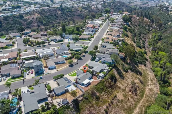 2434 Meadow Lark Dr, San Diego, CA 92123