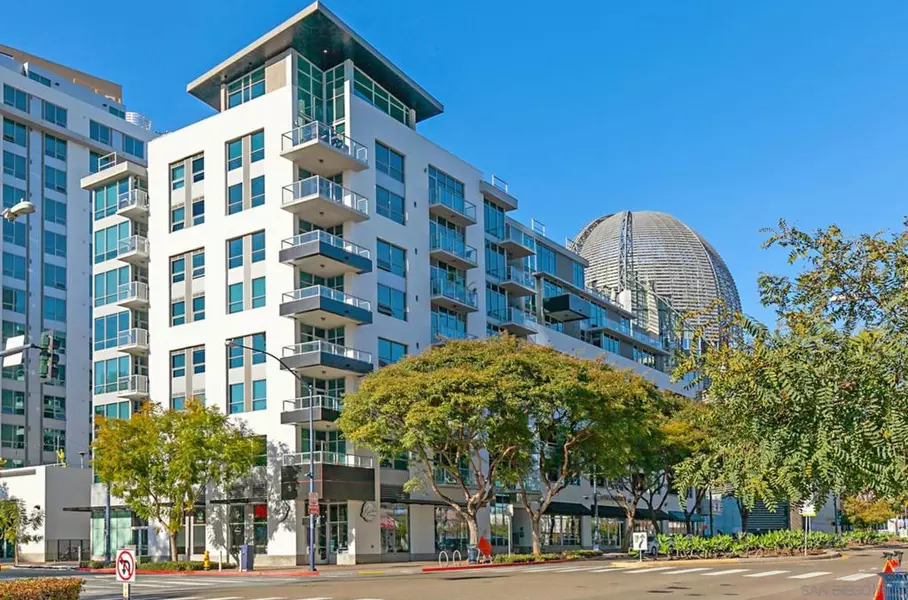 206 Park Blvd #707, San Diego, CA 92101