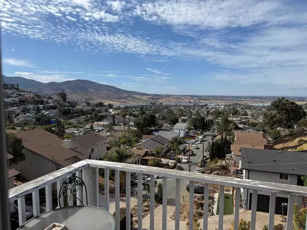Spring Valley, CA 91977,9559 Chestnut St