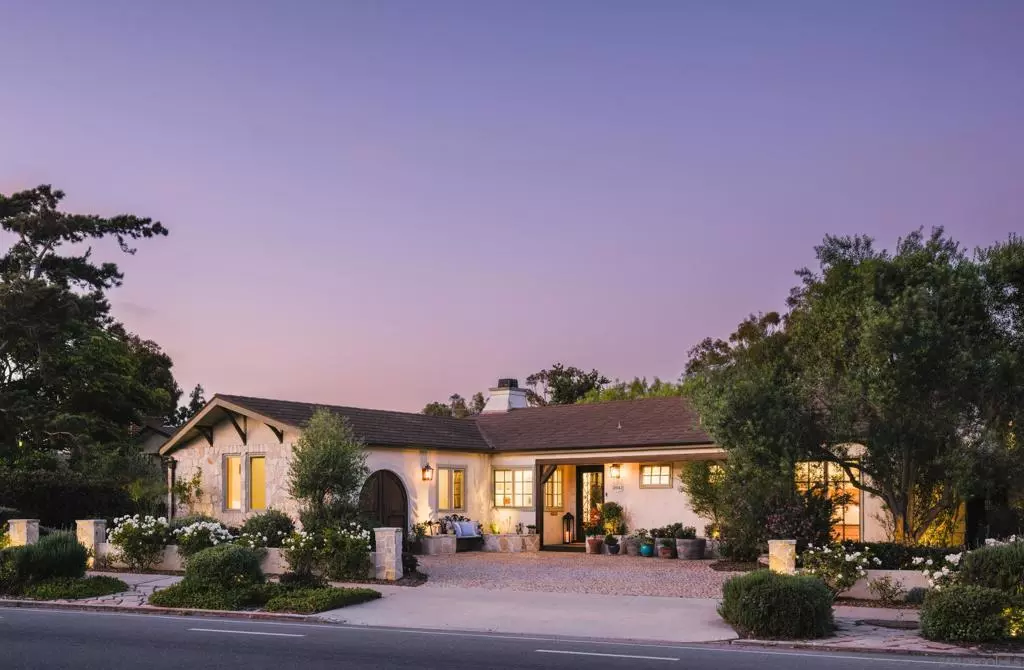 San Diego, CA 92103,2042 Fort Stockton Dr